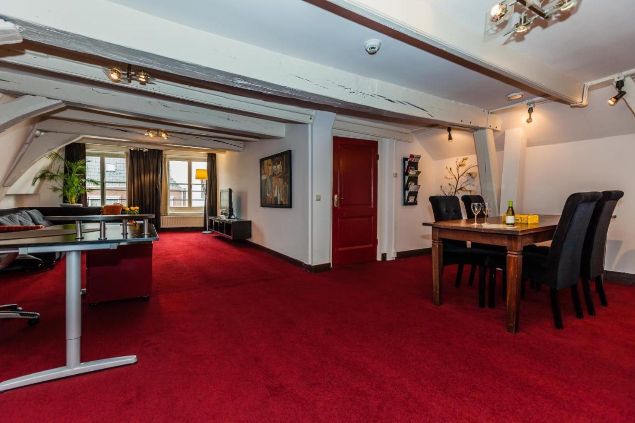 Hotel De Vischpoorte, Hartje Deventer En Aan De Ijssel Rum bild
